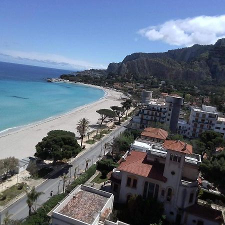 Villa Azzurra Beachfront Mondello - Palermo Buitenkant foto